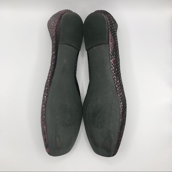 TAHARI CLEMENTINE SNAKE PRINT PURPLE FLATS - Picture 6 of 10